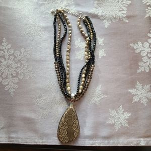 Premier Designs necklace and removable/reversible pendant